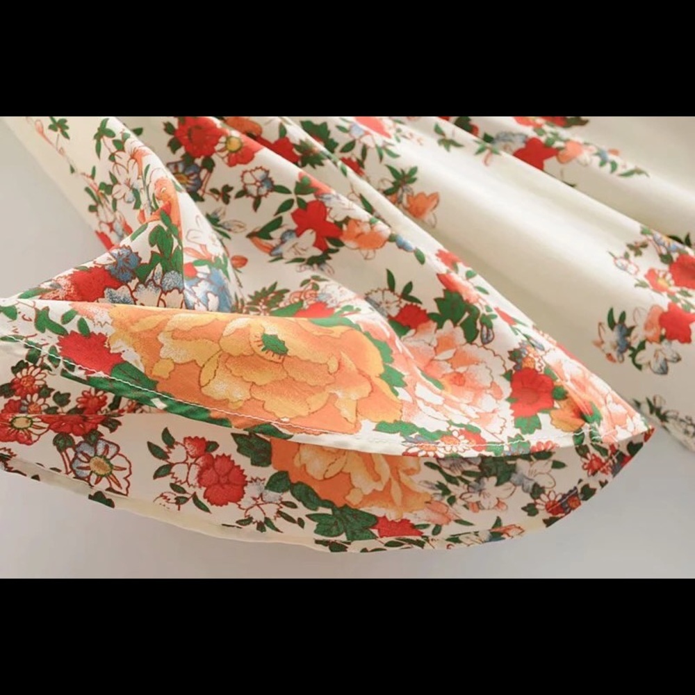 The Elle Boho Bloom Shift Dress w/Bell Sleeves - Picture 6 of 13